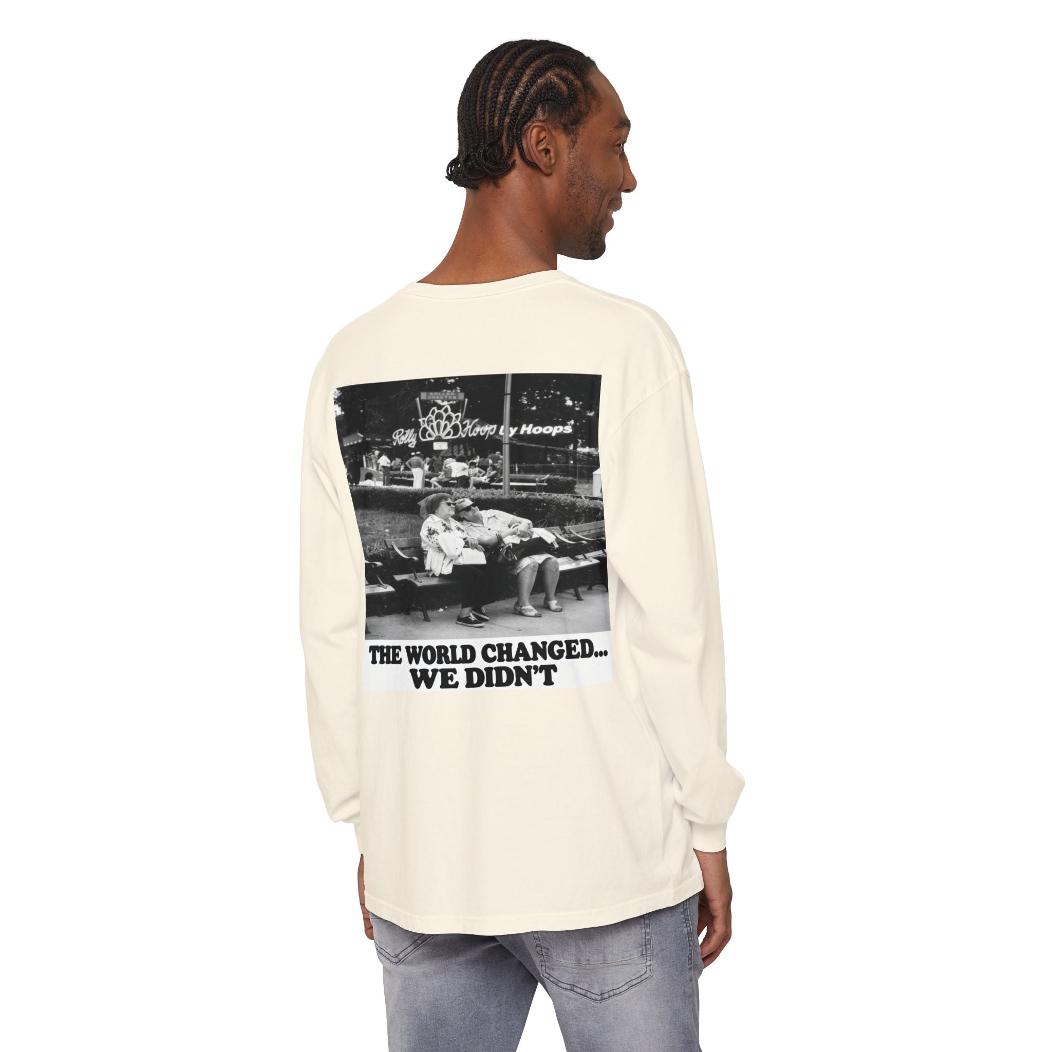 Nostalgic Americana Old Woman Sitting on Bench Long Sleeve T-Shirt | Retro Humor