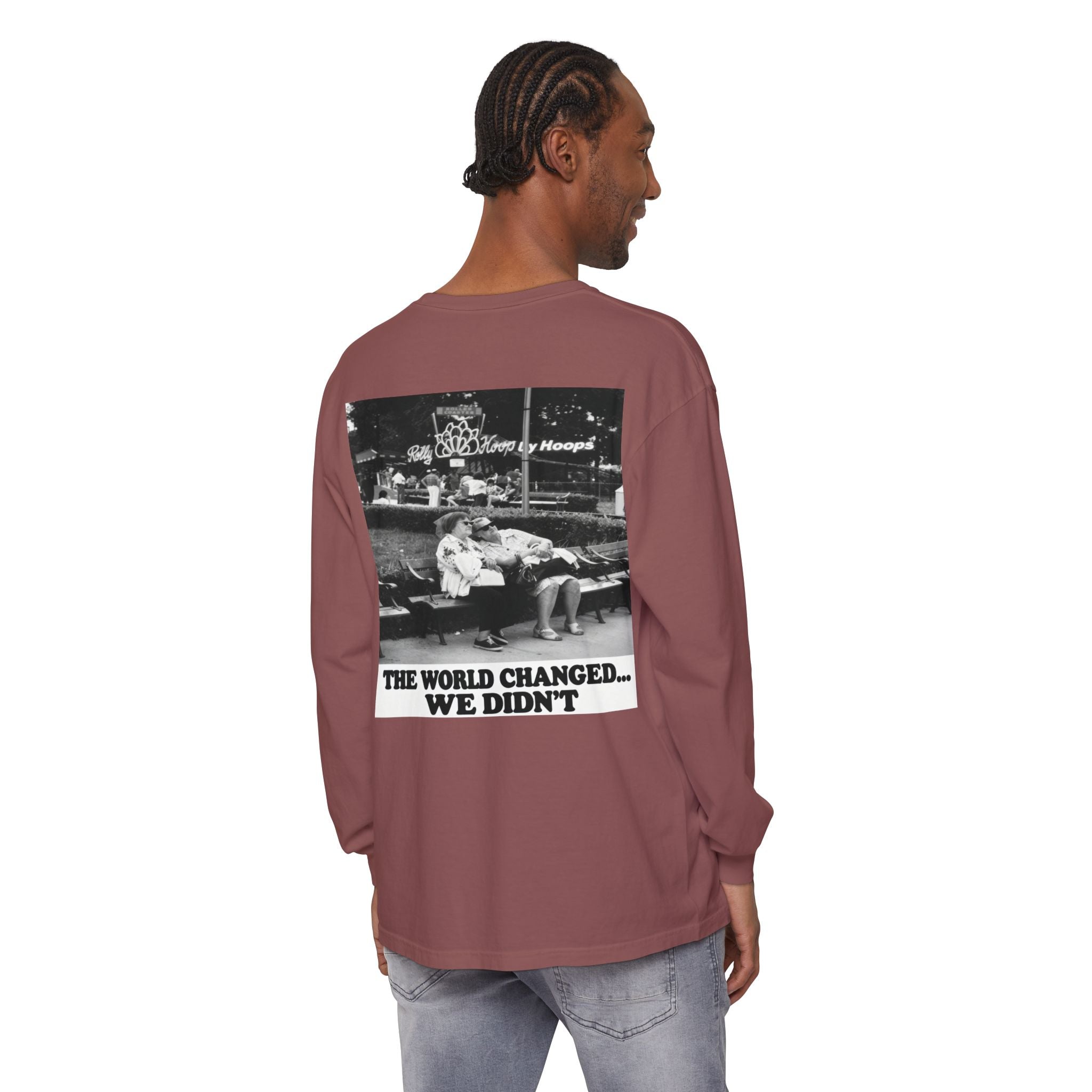 Nostalgic Americana Old Woman Sitting on Bench Long Sleeve T-Shirt | Retro Humor
